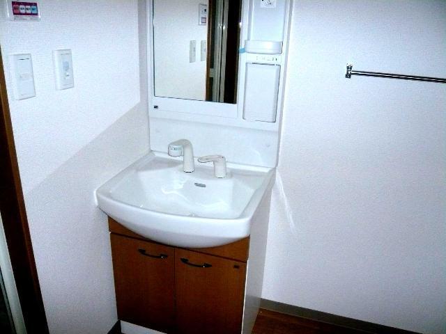 サーバタ 部屋画像