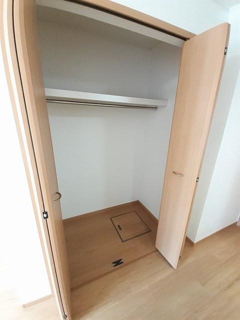 フォンテーヌＢ（102） 収納