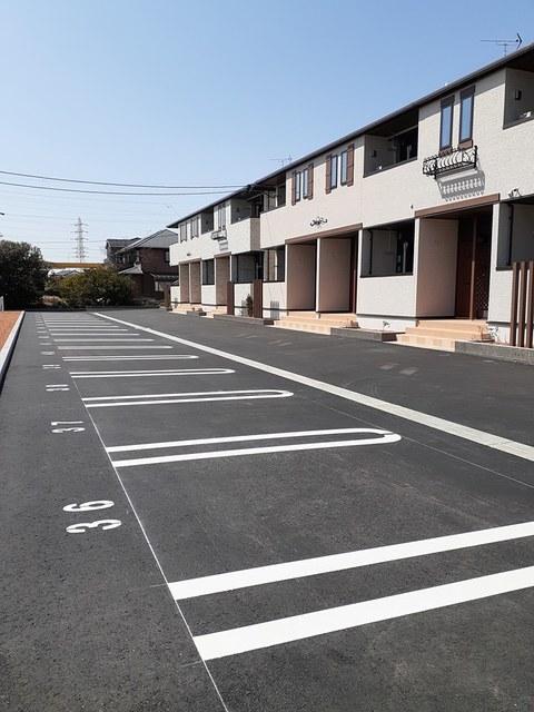 アイリス初生Ｃ（201） 駐車場