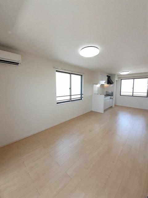 縁（ゆかり）（305） リビング