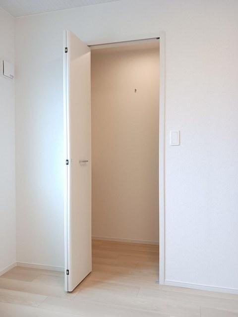 ユニヴェール（102） 収納
