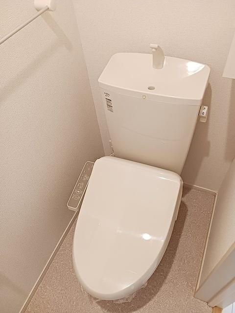 スザンヌ　ランラン（203） トイレ