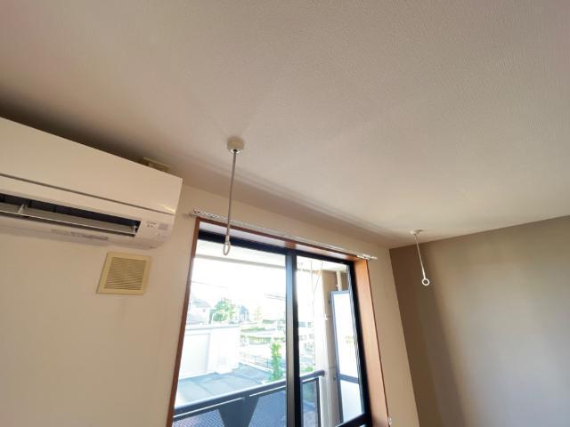サーバタ 部屋画像