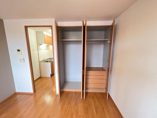 サーバタ 部屋画像