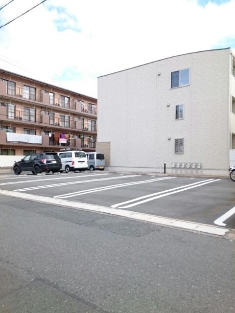パレスみその（301） 駐車場