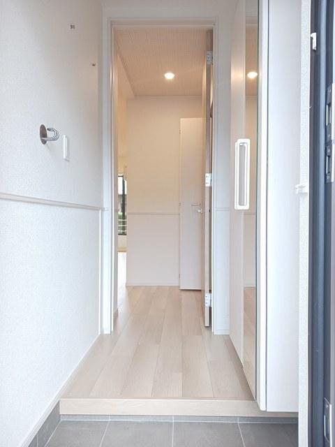 サンリットＳ（101） 玄関