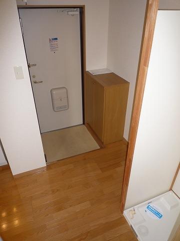アベニュー山下 玄関