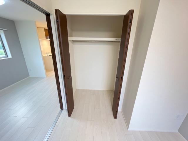ひまわり 部屋画像