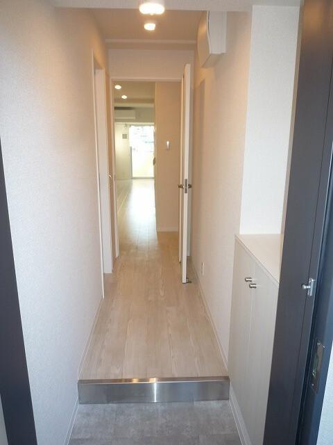 クラウドクレスト栄町 室内