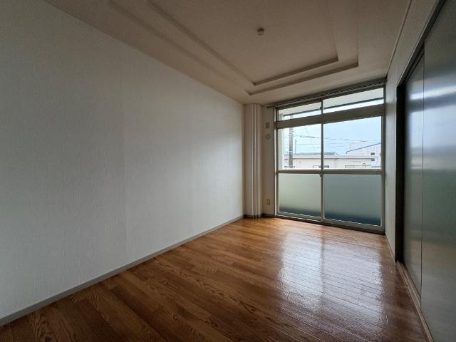 ロイヤルヒルズ高丘 部屋画像