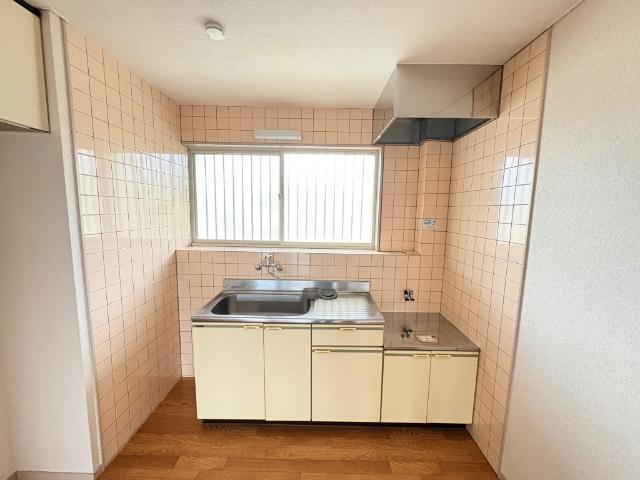 ロイヤルヒルズ高丘 キッチン