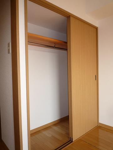 アベニュー山下 収納