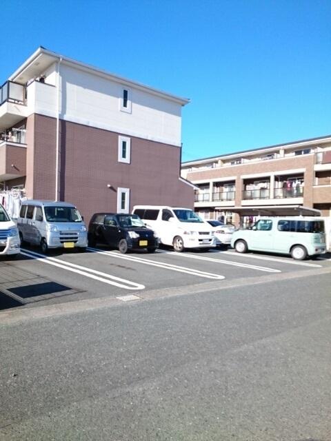 プリムローズⅠ（101） 駐車場