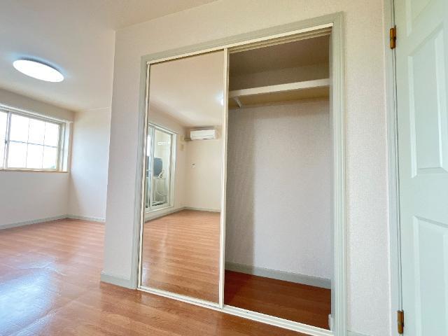 オリーブガーデン 部屋画像