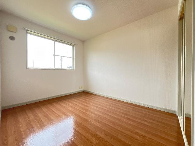 オリーブガーデン 部屋画像