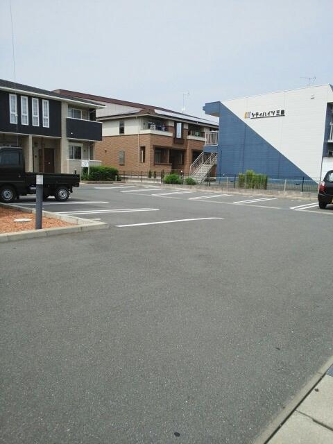 エコーズⅡ（102） 駐車場