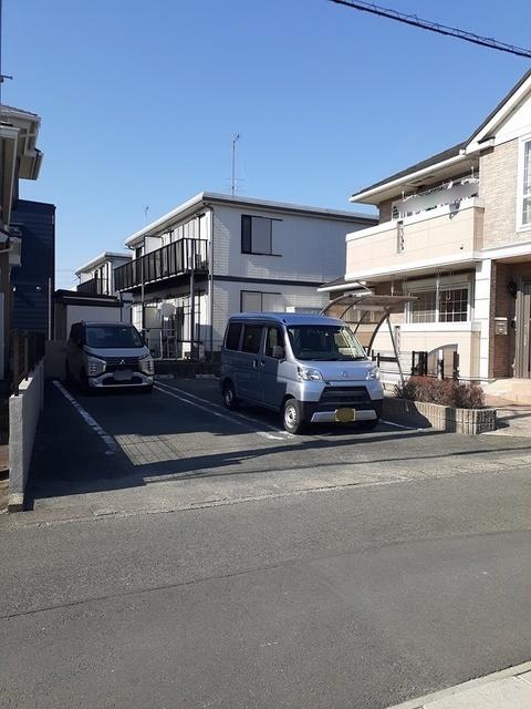 ヒカリ（201） 駐車場