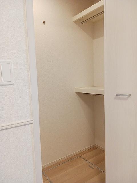 クレリア西伊場（106） 収納