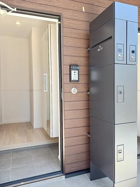 クレリア西伊場（102） 玄関