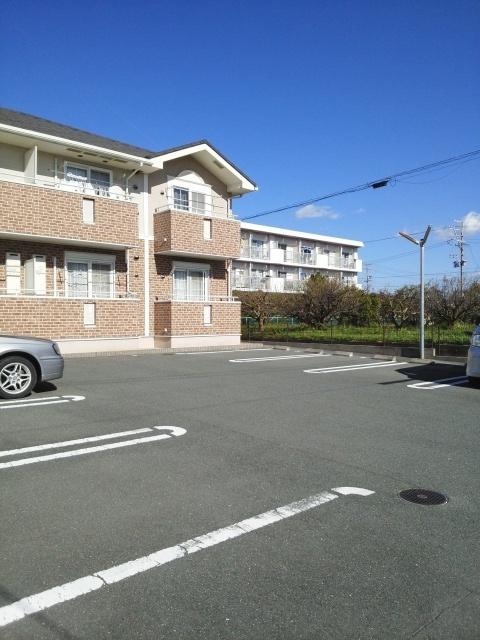 グランツみしま（205） 駐車場