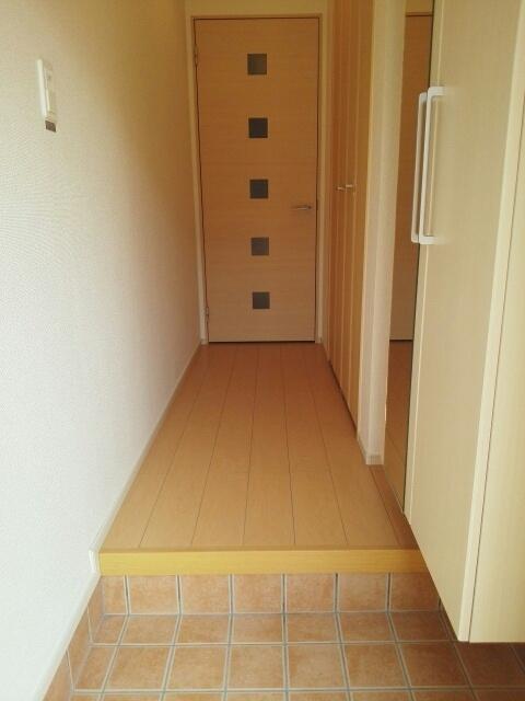 エスポワール・葵が丘（101） 玄関