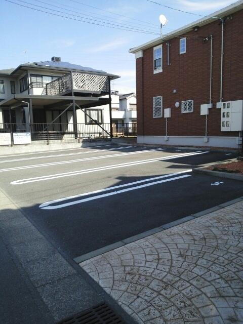 エスポワール・葵が丘（101） 駐車場