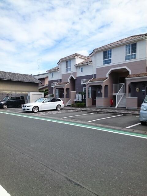 リバティー葵（102） 駐車場