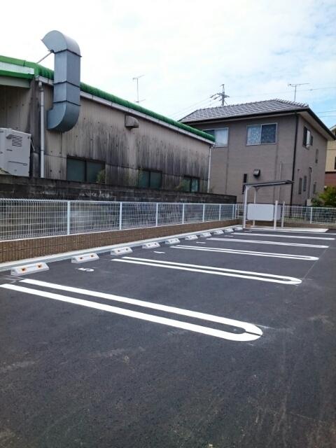 アメヤＭＲⅢ（101） 駐車場