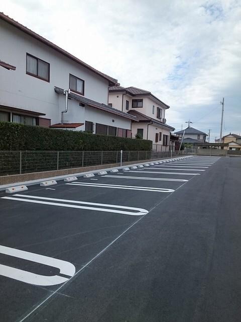 モンファミーユⅡ（202） 駐車場