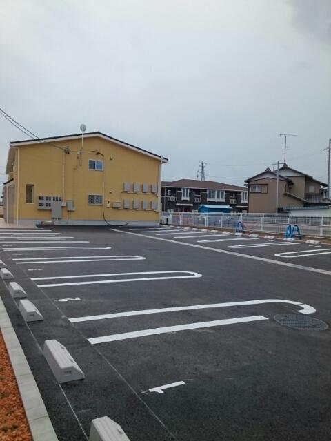 アルジャン（202） 駐車場