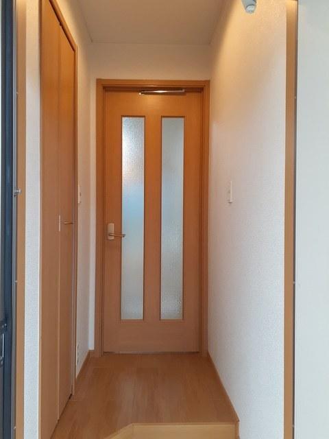フィオーレ西都（103） 玄関