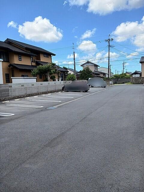 カメリアⅡ（103） 駐車場