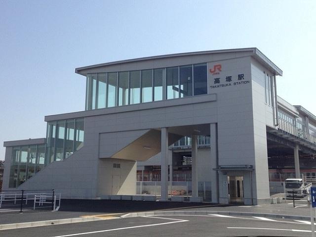 ＪＲ高塚駅：1300m