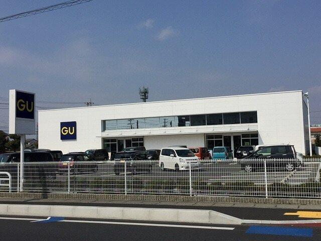 ジーユー浜松可美店：200m