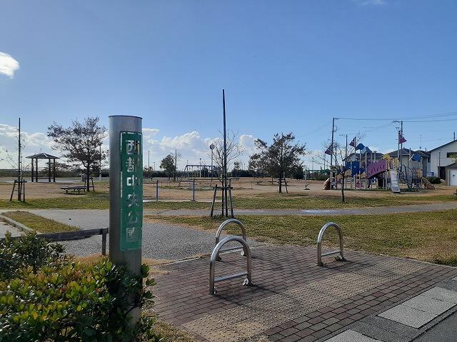 西都中央公園：1400m
