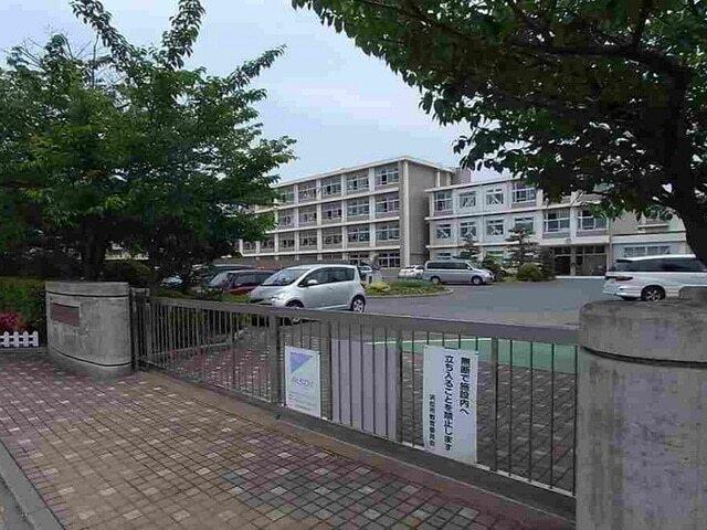 浜松市立葵が丘小学校：650m