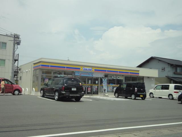 ミニストップ浜松三島町店：625m