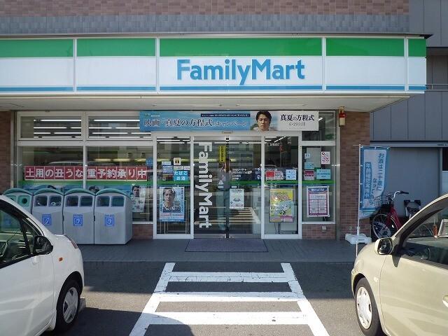 ファミリーマート浜松中央3丁目店：189m