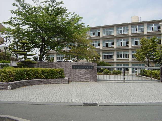 浜松市立開成中学校：1675m