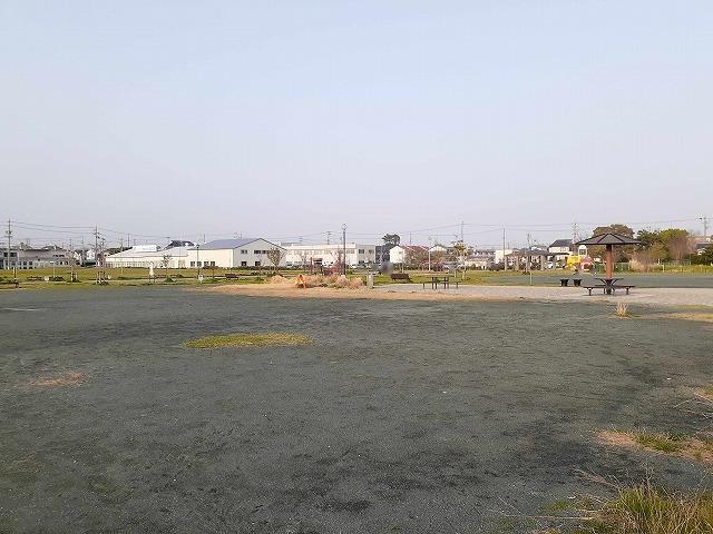 東部やすらぎ公園：600m