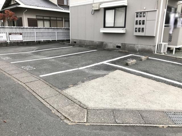 セジュールビオレット（201） 駐車場