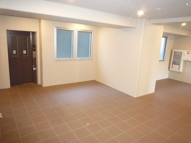 クラウドクレスト栄町 ロビー