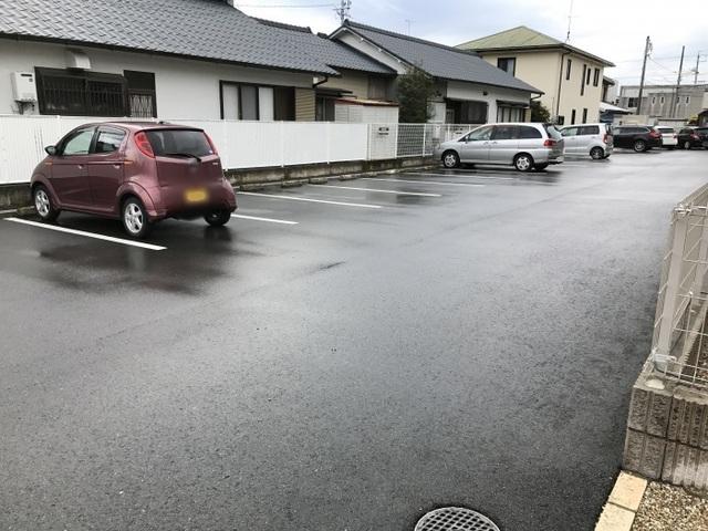 ドルチェ浅田（108） 駐車場