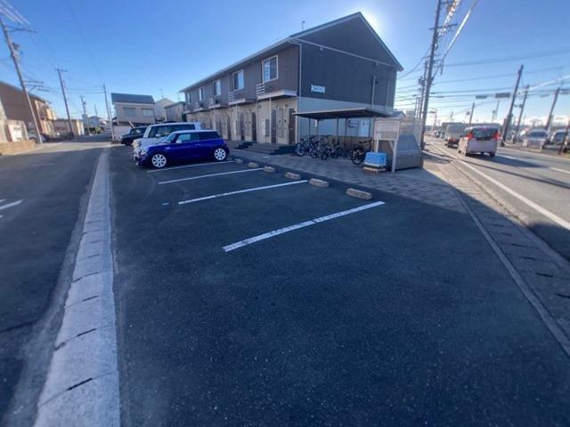 Ｗｉｔ 下石田（106） 駐車場