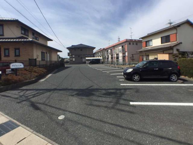 リジェール（205） 駐車場