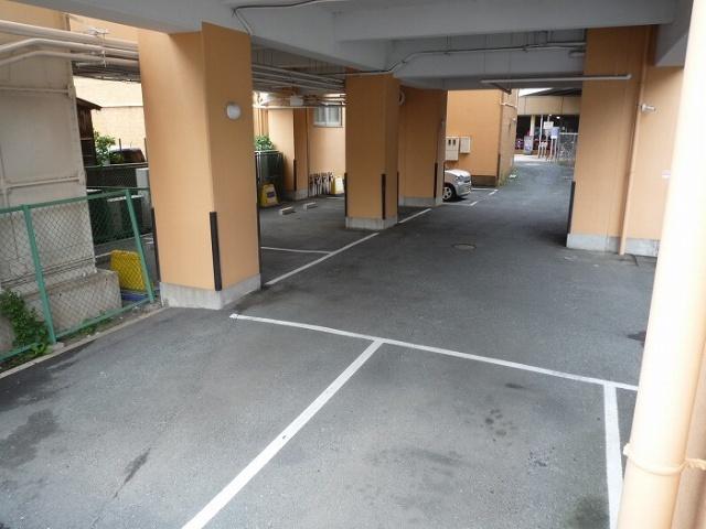 ヴェルメゾン浜松 駐車場