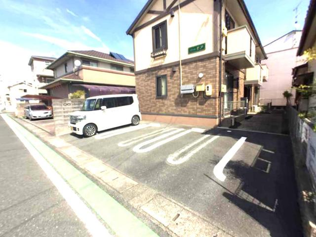 セジュール モア（201） 駐車場