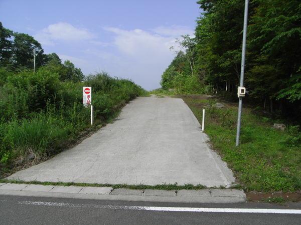  坂宇場字桃ノ木平