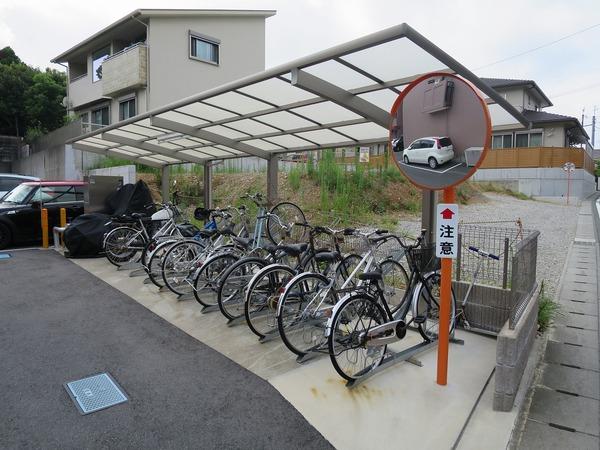 広沢パーク・マンション 物件画像