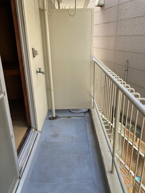 大阪市東淀川区菅原マンション バルコニー